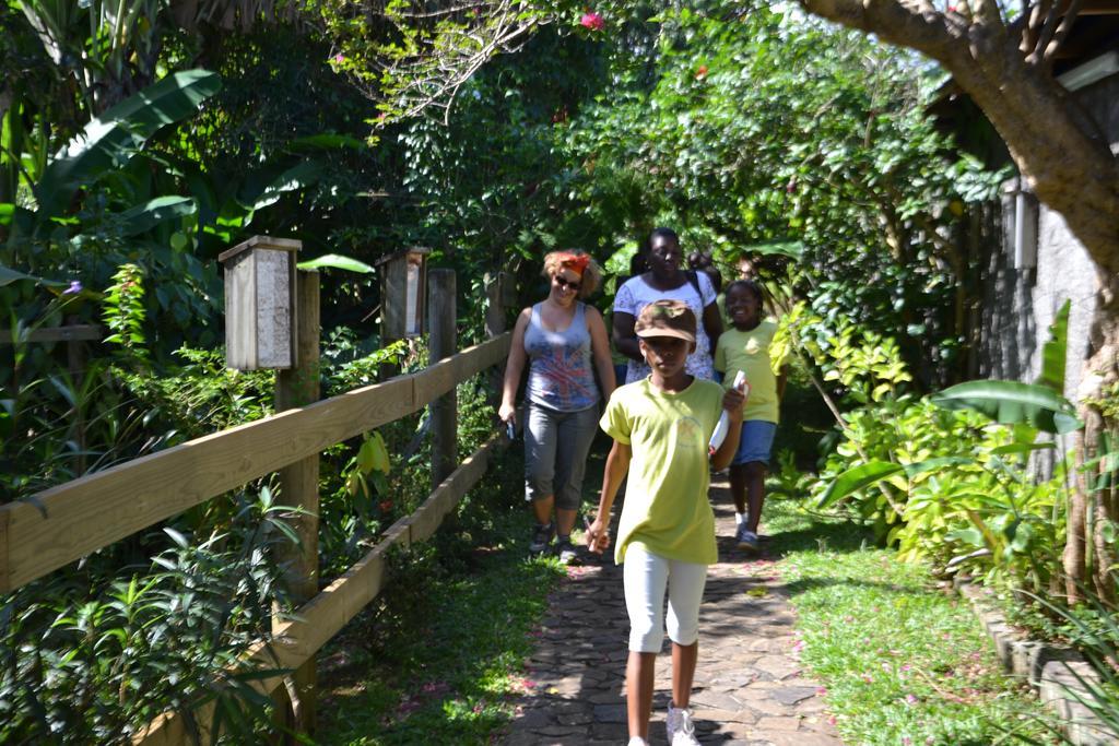GITES de L'ECOMUSEE CREOLE Sainte-Rose Exterior foto